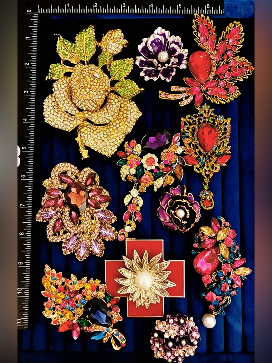 Jewelry - Lot of 11 Huge Colorful Statement Rhinestone Floral Flower Enamel Brooch Pins